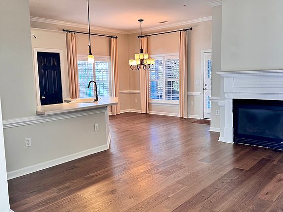 2nd image of 3420 Providence Pl