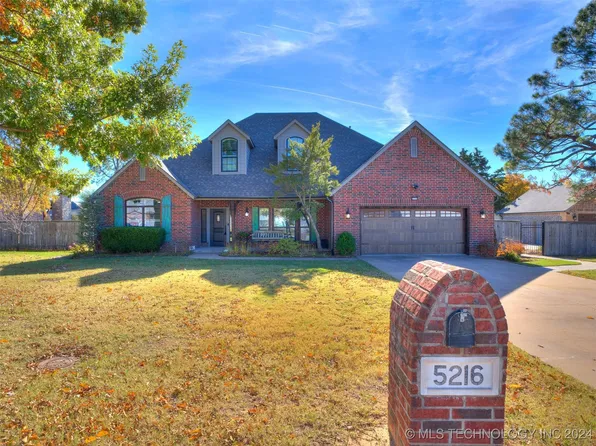 5216 E 93rd St, Tulsa, OK 74137