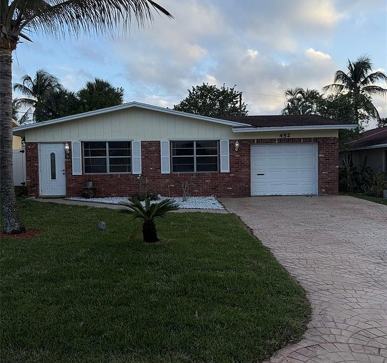 1st image of 452 W Royal Palm Rd