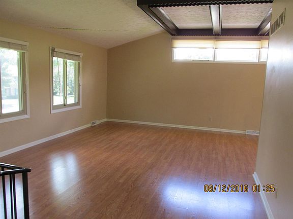4th image of 3569 Cornwall Dr
