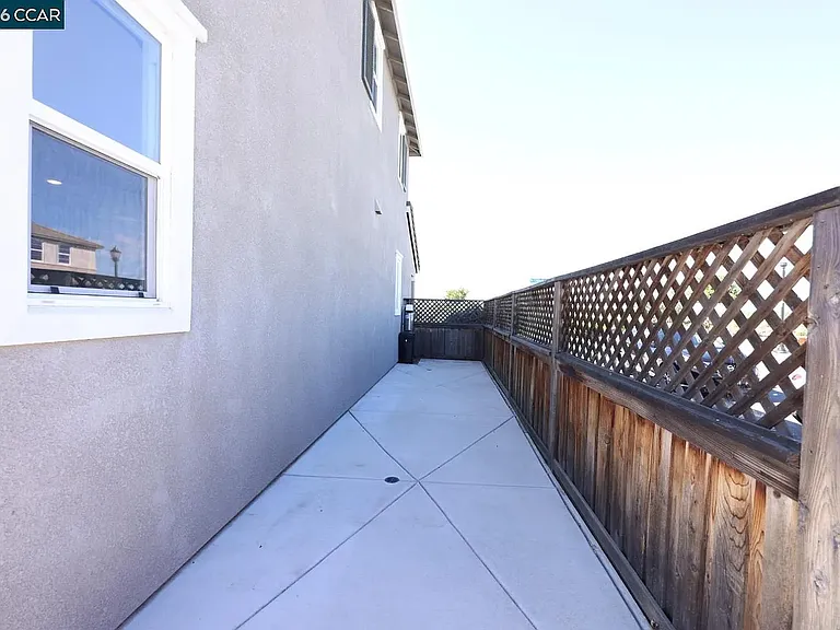 294 Caputo Cir — Photo 11