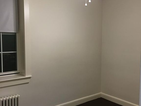 4th image of 457 Washington St APT 3