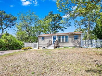6 Peaceful Ln, Wareham, MA, 02571