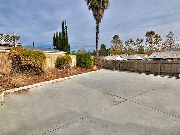 2nd image of 13924 Olive Mesa Ct