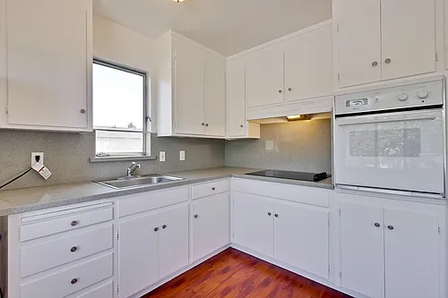 1610 Santa Clara St Photo 1