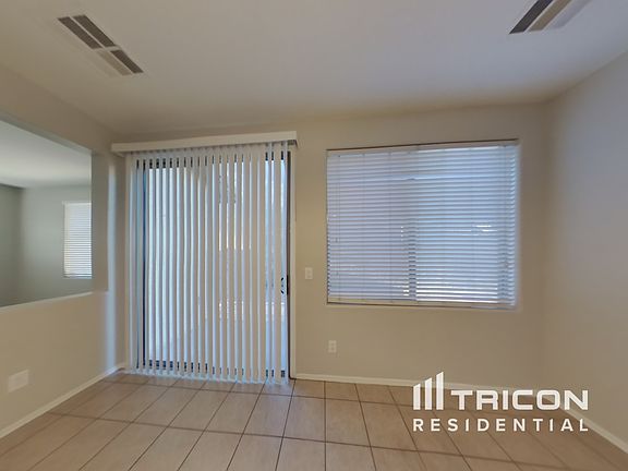 5th image of 3846 E Yeager Dr