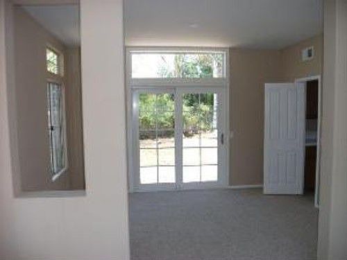 5th image of 40027 Avenida Palizada