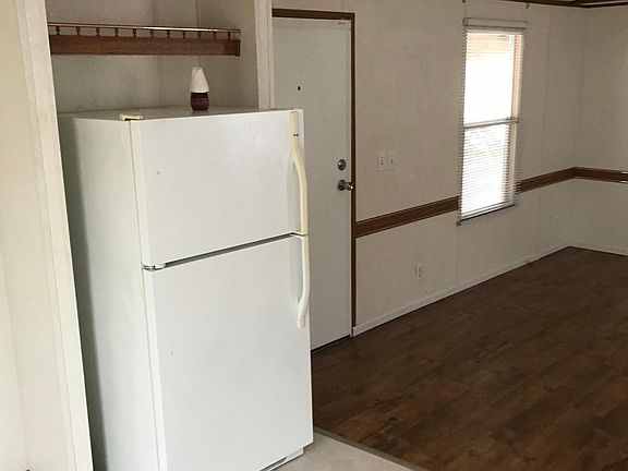 3rd image of 3910 Central Ave #28
