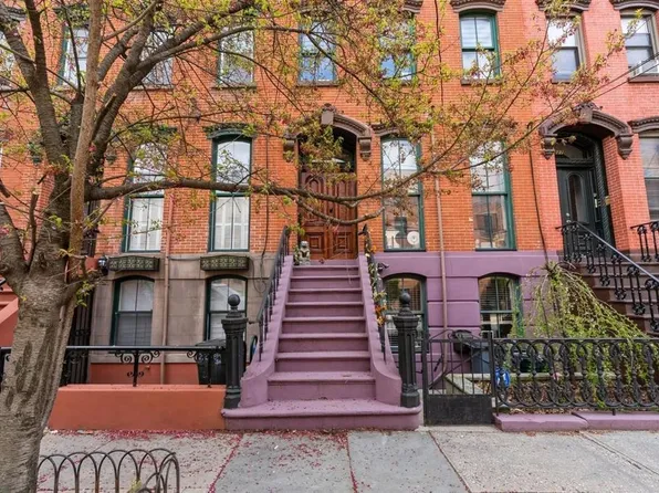 225 8th St, Jersey City, NJ 07302