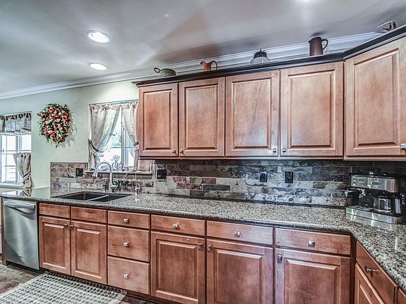 3rd image of 6202 E Earll Dr