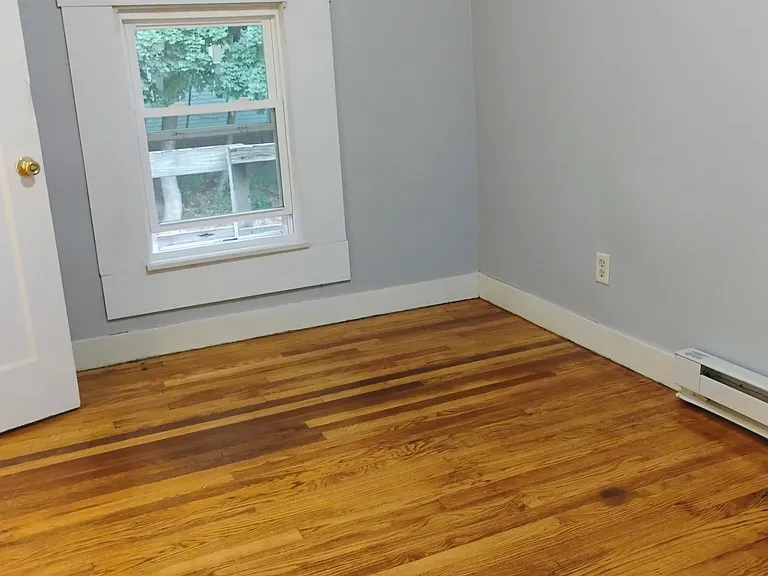 114 Messer St #4 — Photo 8