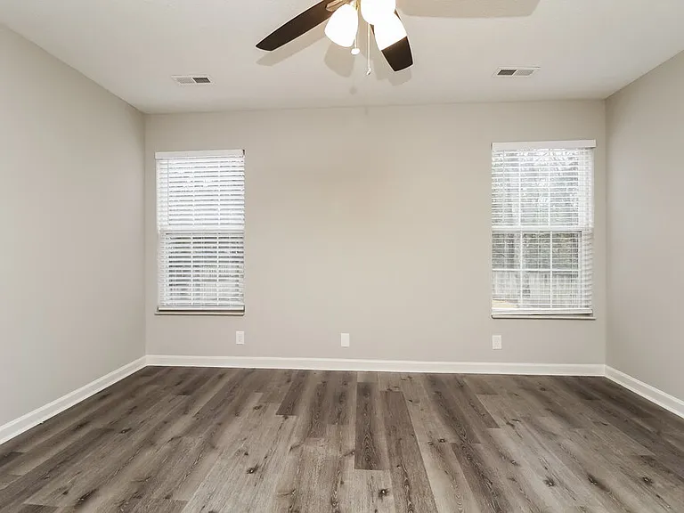 116 Yocum Dr — Photo 15
