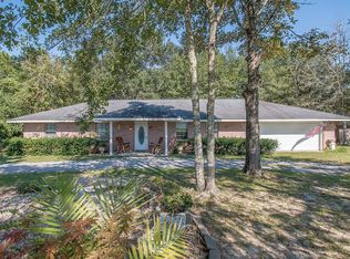 17078 Fenton Dedeaux Rd, Kiln, MS 39556