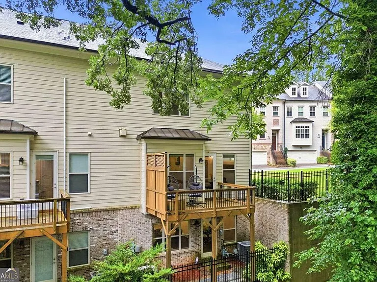 826 Canterbury Overlook — Photo 13