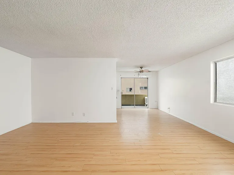 11861 Texas Ave #6 — Photo 14