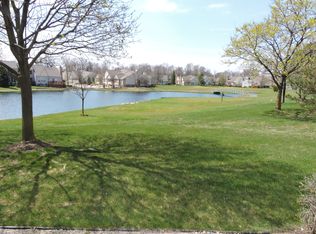 39487 Village Run Dr #184, Northville, MI 48168
