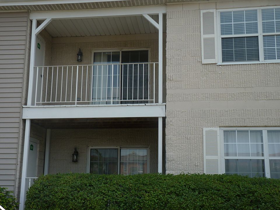 1st image of 794 N Gary Ave Unit 201