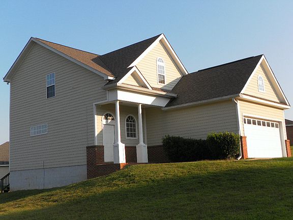2nd image of 8440 Ivy Brook Ln