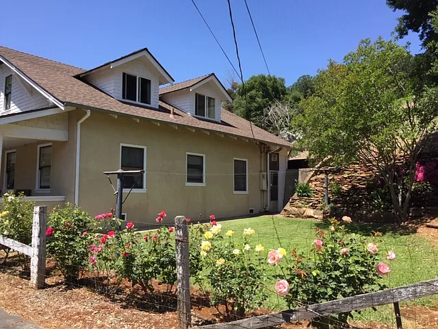 Charming 1920's 2 story, 4 bdrm, 2 bth home in Amador City! — Photo 4