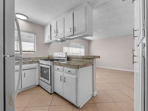 5th image of 243 Sonora Dr APT 7