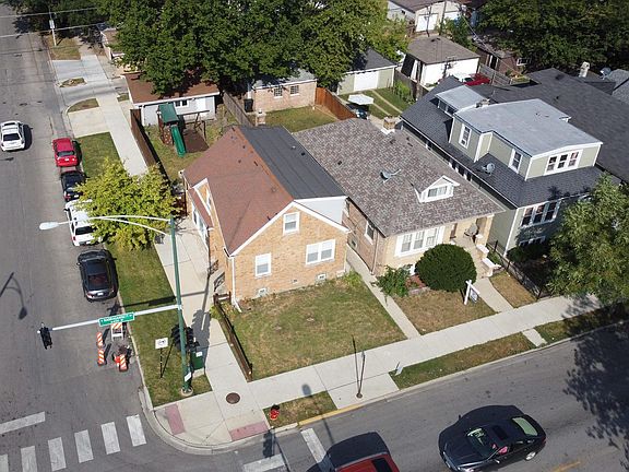 3rd image of 6404 W Dickens Ave