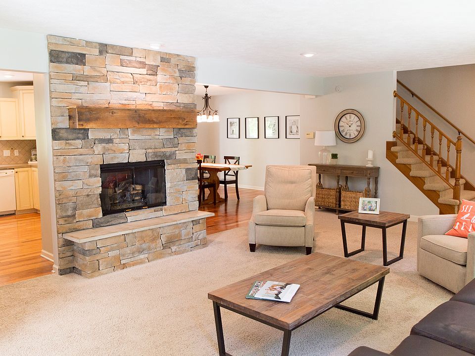 1st image of 3155 Riverwoods Dr NE