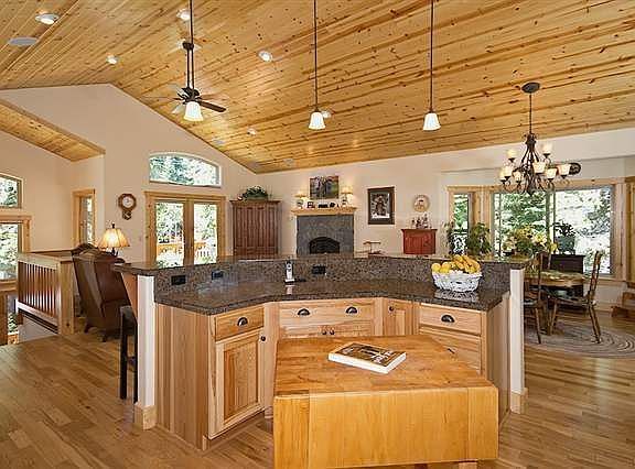 3rd image of 6630 Cascade Dr