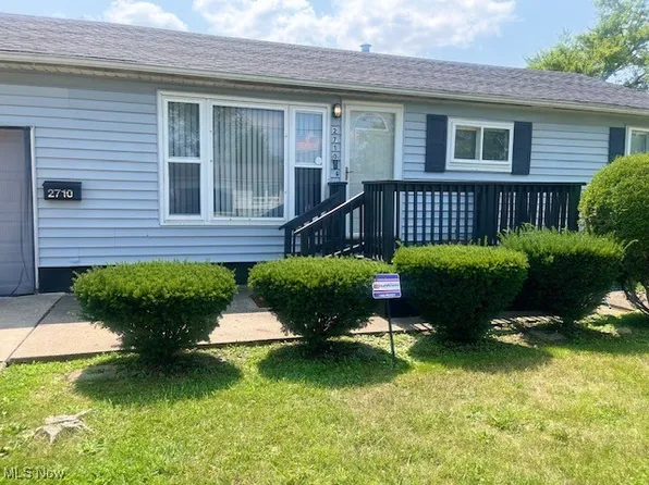 2710 31st St NE, Canton, OH 44705