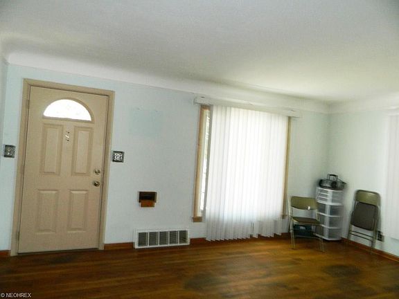5th image of 30320 Mildred Dr