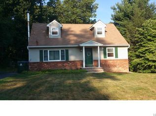 9 Rondack Rd, Middletown, NY 10941