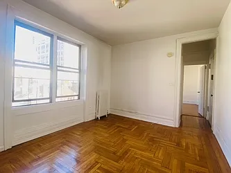 Rented by Brooklyn Heights Real Estate Inc