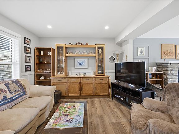 5th image of 492 Park Forest Dr