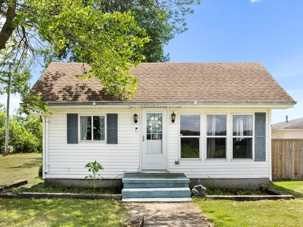 4952 E 3150 North Rd, Streator, IL 61364