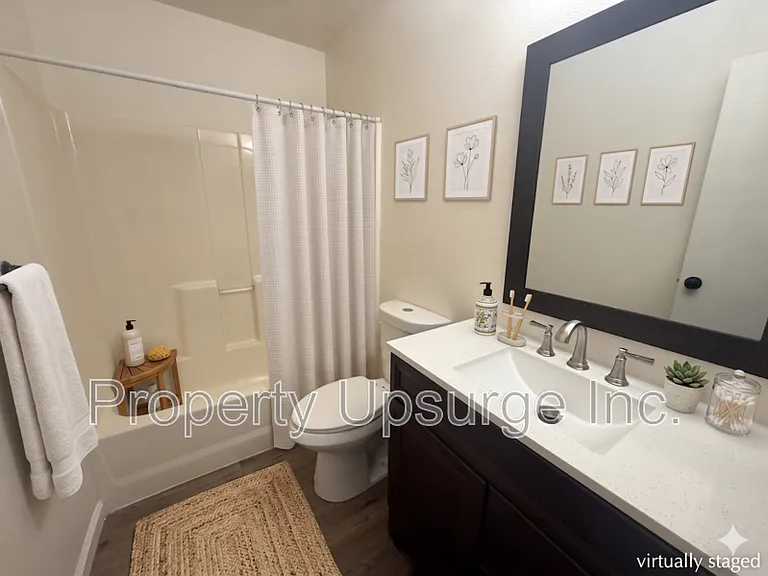 71 Mono Ave #11 — Photo 8