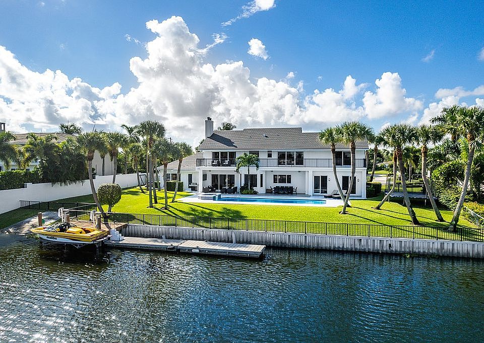 1st image of 305 Lake Eden Way