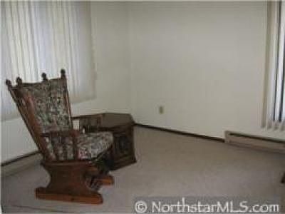 5th image of 404 5th Ave NE