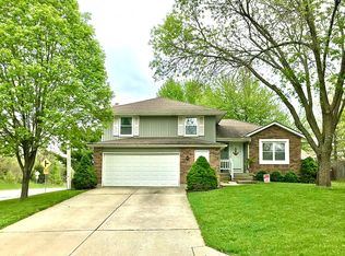 1033 NE Bristol Dr, Lees Summit, MO 64086