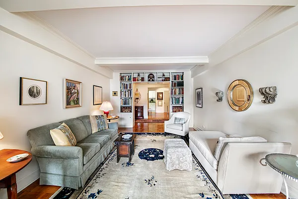 Sold by Compass | media 2