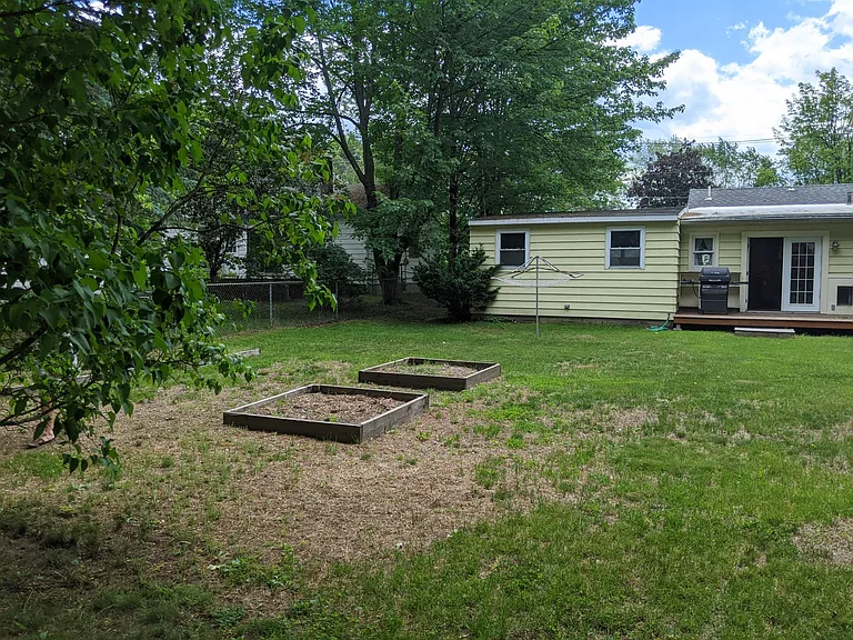 12 Patrick St — Photo 22