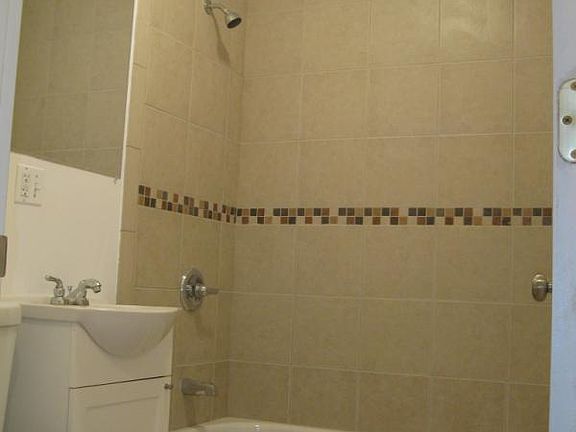 2nd image of 3638 W Diversey Ave #Gf
