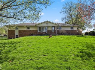 7482 N Maple Dr, Frankton, IN 46044