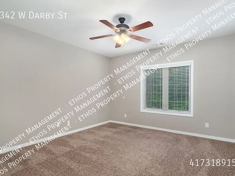 2342 W Darby St — Photo 42