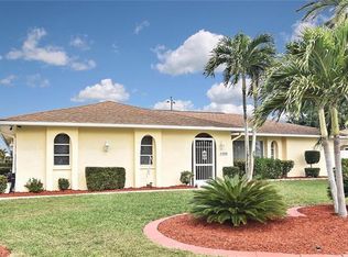 1305 Shelby Pkwy, Cape Coral, FL 33904