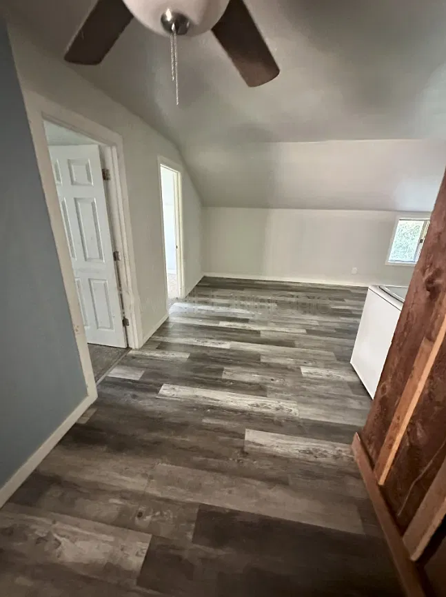 3 bed, 1200 sqft, $1,560 — Photo 3