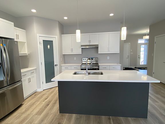2nd image of 61 Twintree Way