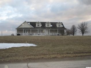116 Prairie Mills Rd, Golden, IL 62339