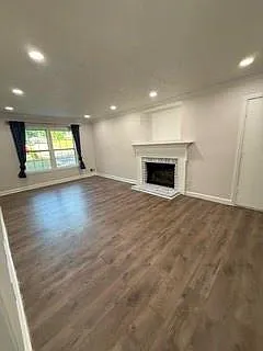644 Bantry Ln — Photo 17