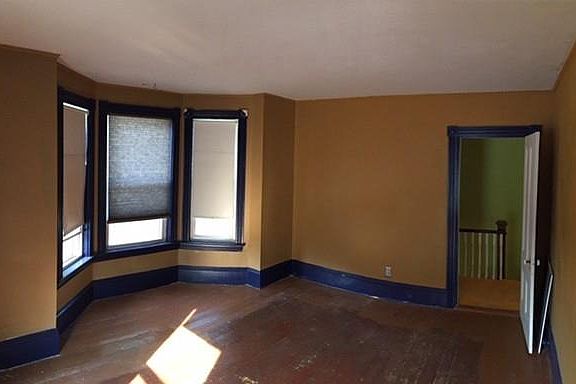 2nd image of 34-36 Race St