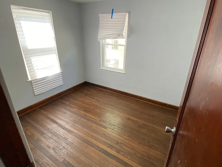 712 Oakland Ave — Photo 11