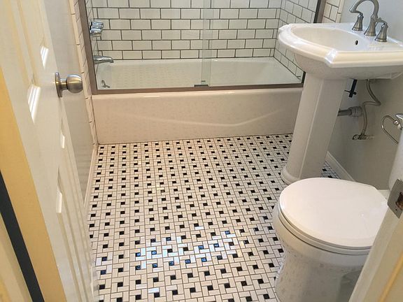 4th image of 1255 Seward St APT 104